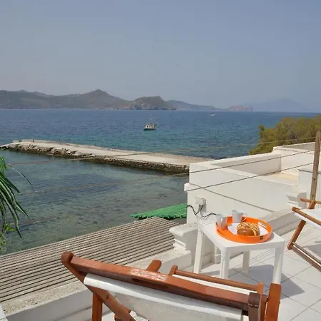 Nefeli's Sirma Hébergement de vacances *